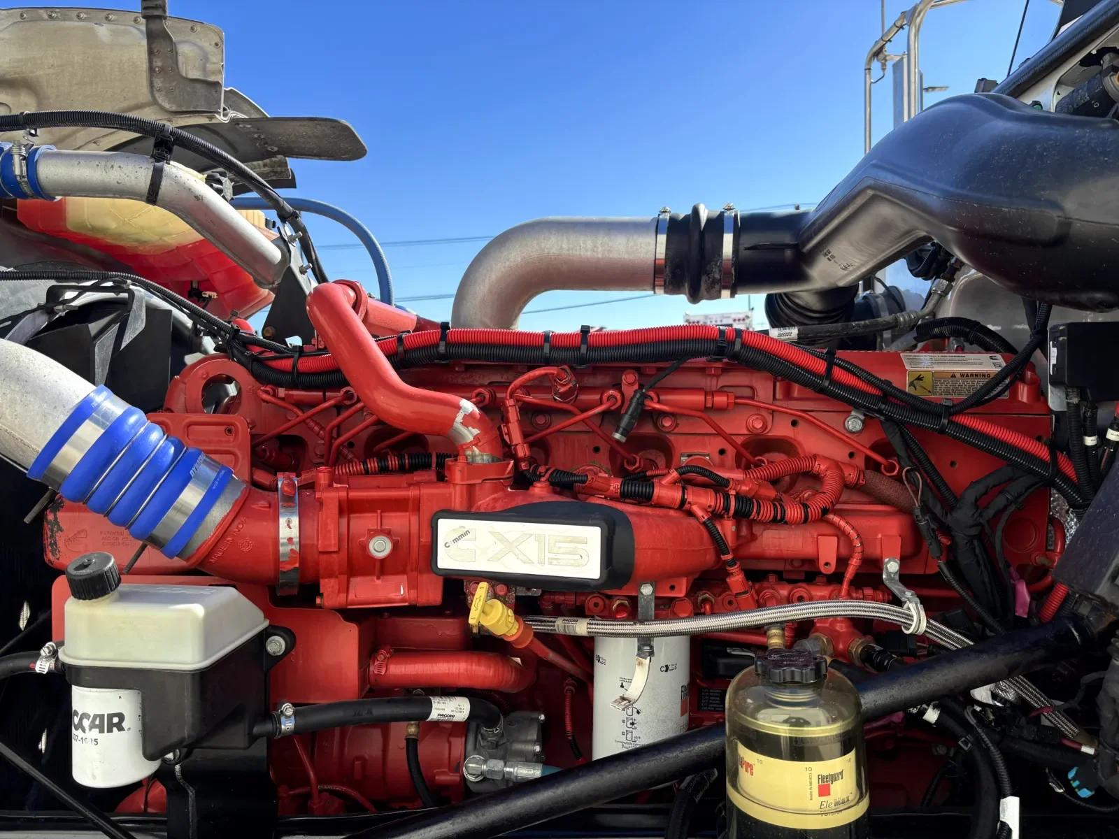 2022 Peterbilt 389 in Hutchins, TX — photo 13