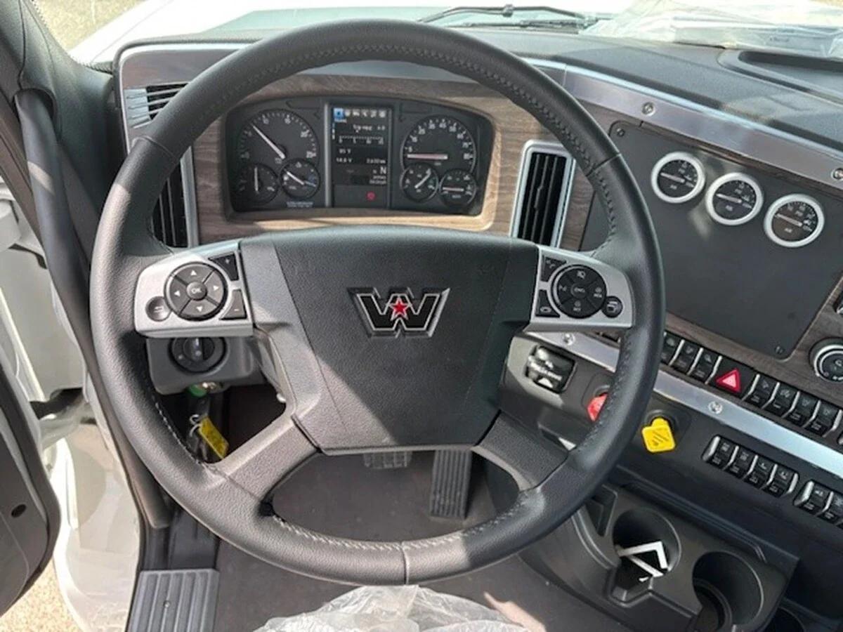 2026 Western Star 49X in La Crosse, WI — photo 15