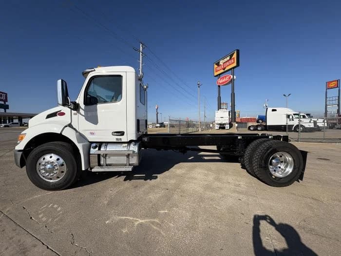 2026 Peterbilt 537 — photo 4