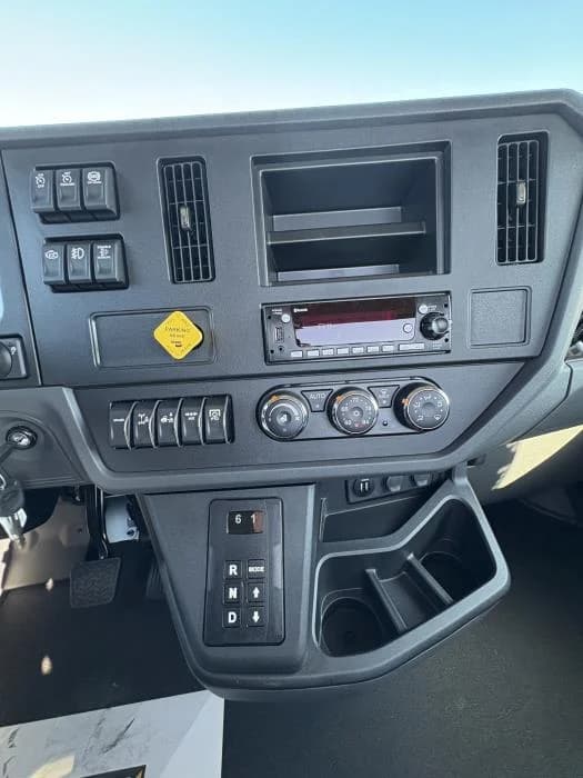 2026 Peterbilt 537 — photo 14