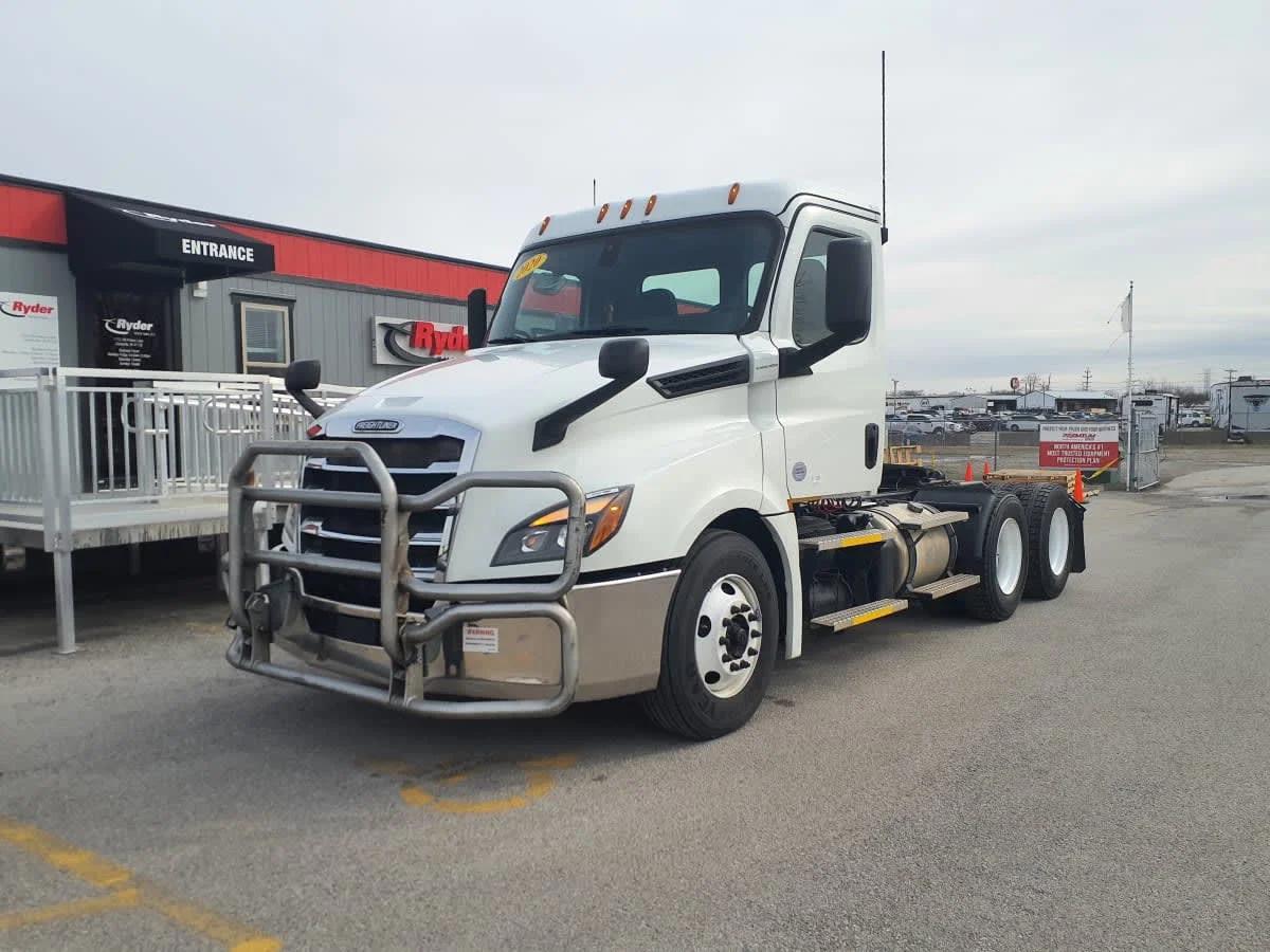 2020 Freightliner Cascadia in Clarksville, IN