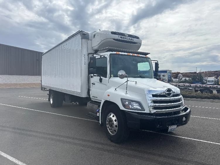 2019 Hino 338