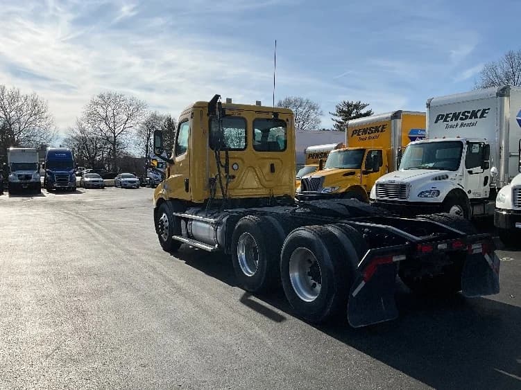 2019 Freightliner Cascadia in Swedesboro, NJ — photo 5