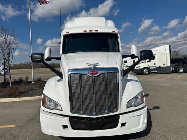 2024 Peterbilt 579 in Dayton, OH — photo 8