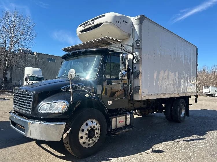 2019 Freightliner M2 106 in Jessup, PA — photo 3