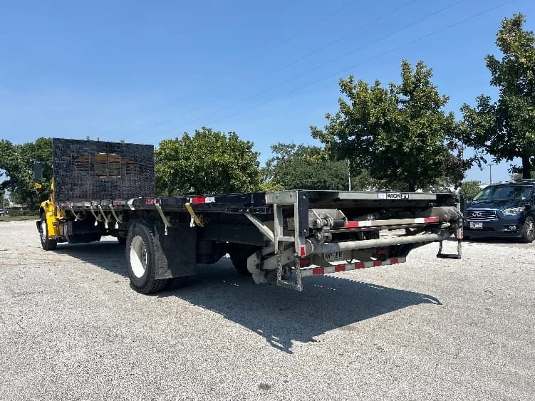 2019 Freightliner M2 106 in Katy, TX — photo 6