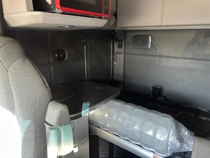 2024 Kenworth T680 in Houston, TX — photo 30