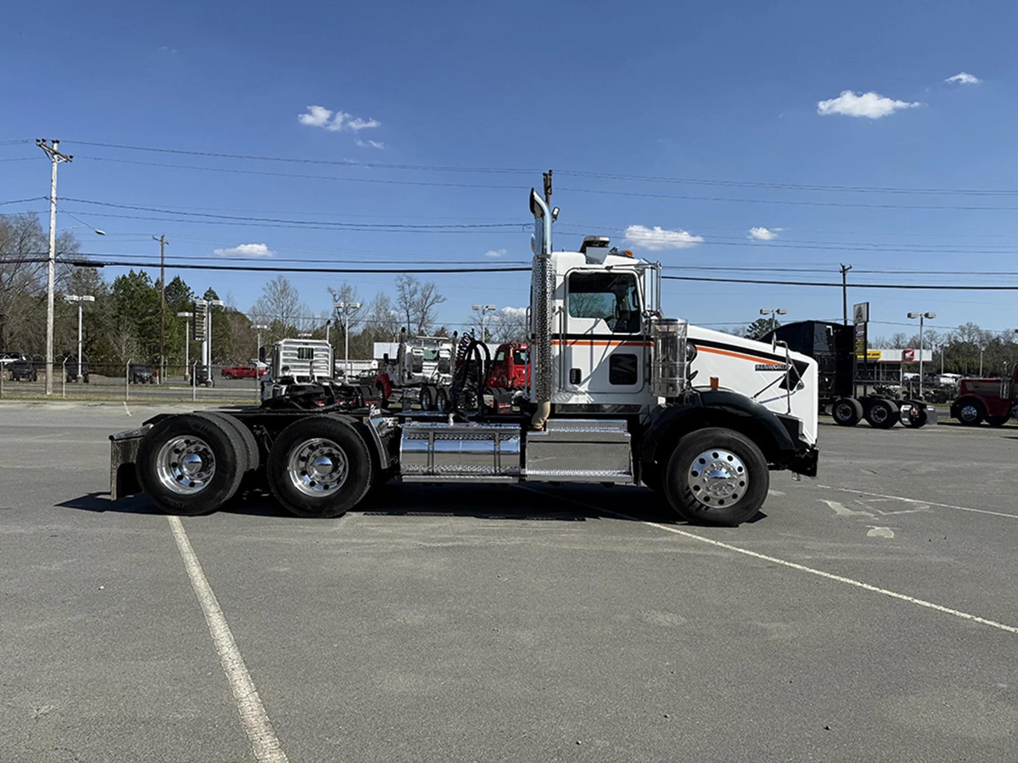 2019 Kenworth — photo 3