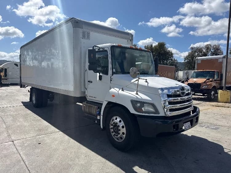 2019 Hino 338