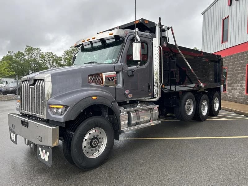 2025 Western Star 49X in Pittsburgh, PA — photo 8