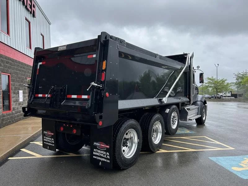 2025 Western Star 49X in Pittsburgh, PA — photo 4