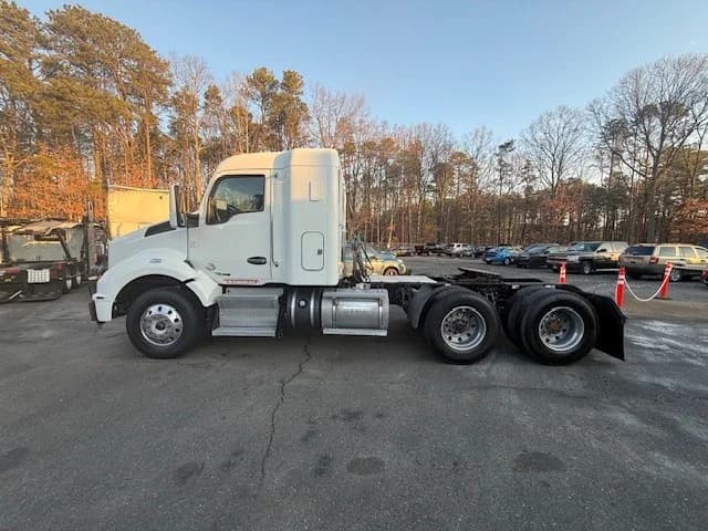 2020 Kenworth T880 in CLARKSBURG, WV — photo 7