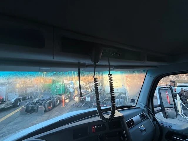 2020 Kenworth T880 in CLARKSBURG, WV — photo 13