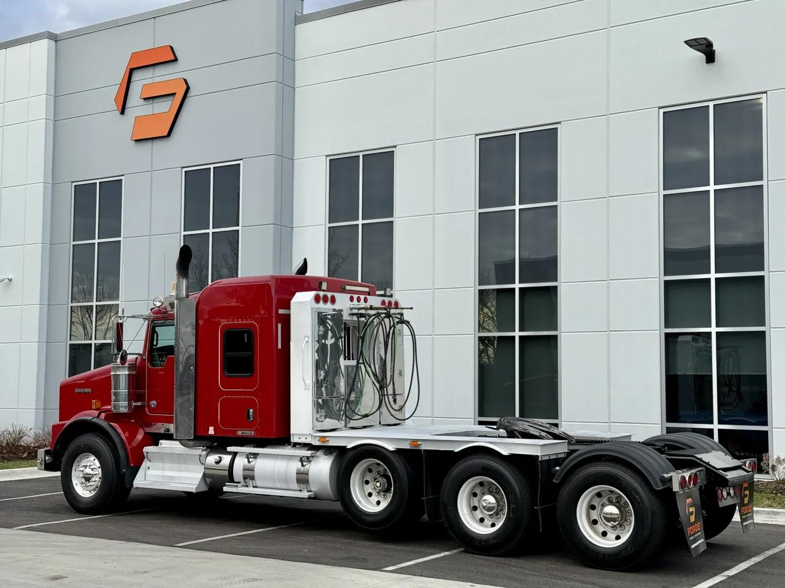2014 Kenworth T800 in New Lenox, IL — photo 6