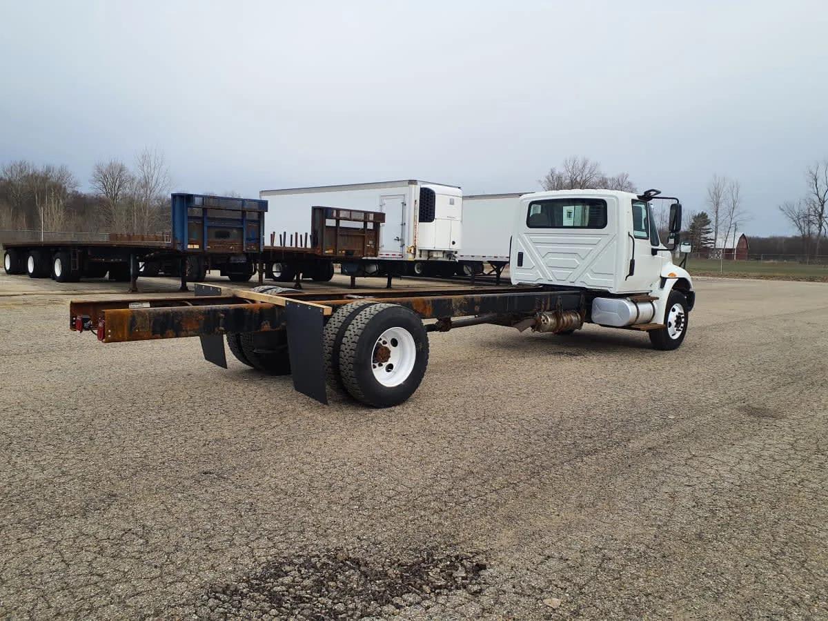 2019 International 4300 in Wayland, MI — photo 4