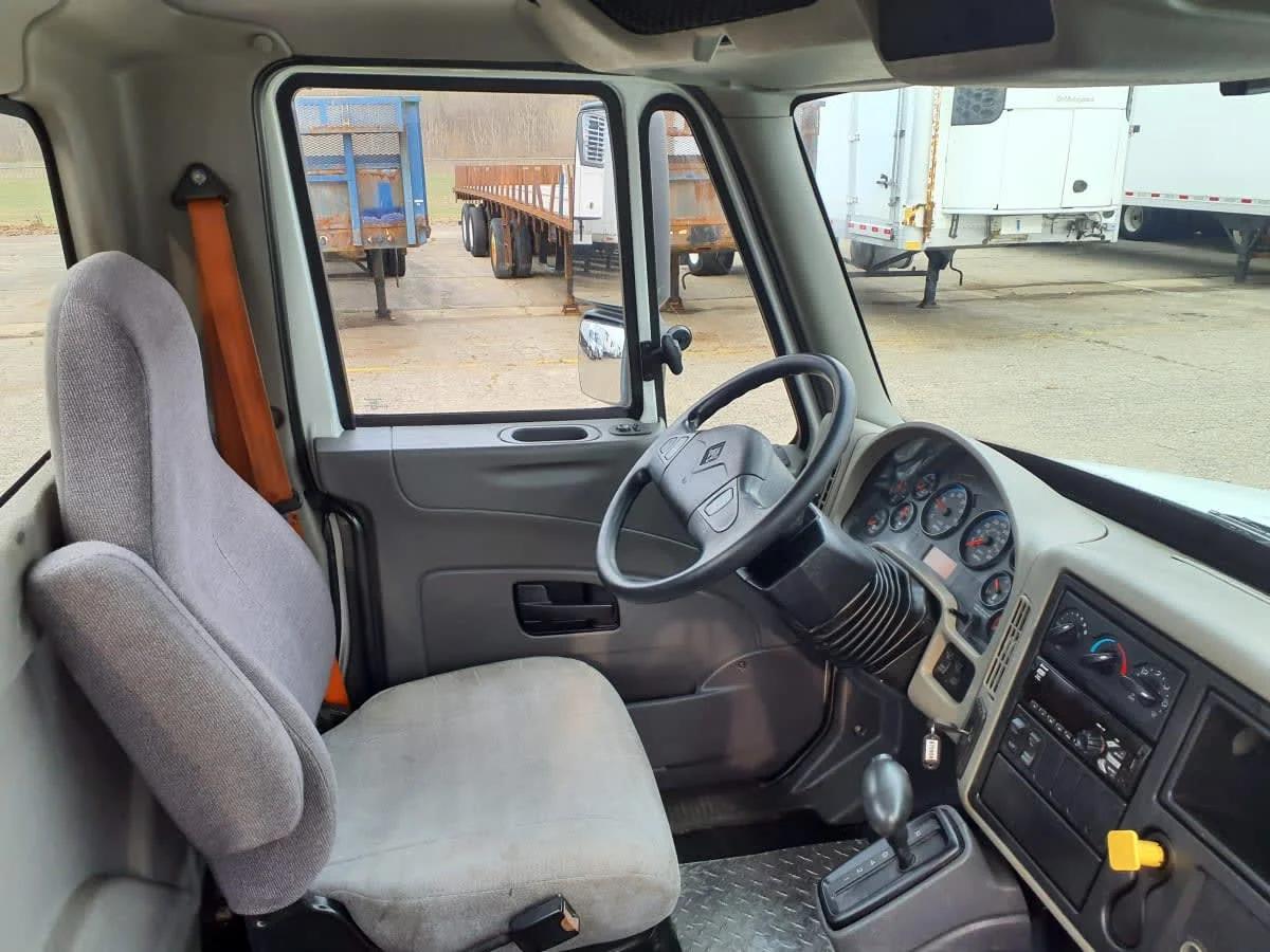 2019 International 4300 in Wayland, MI — photo 7