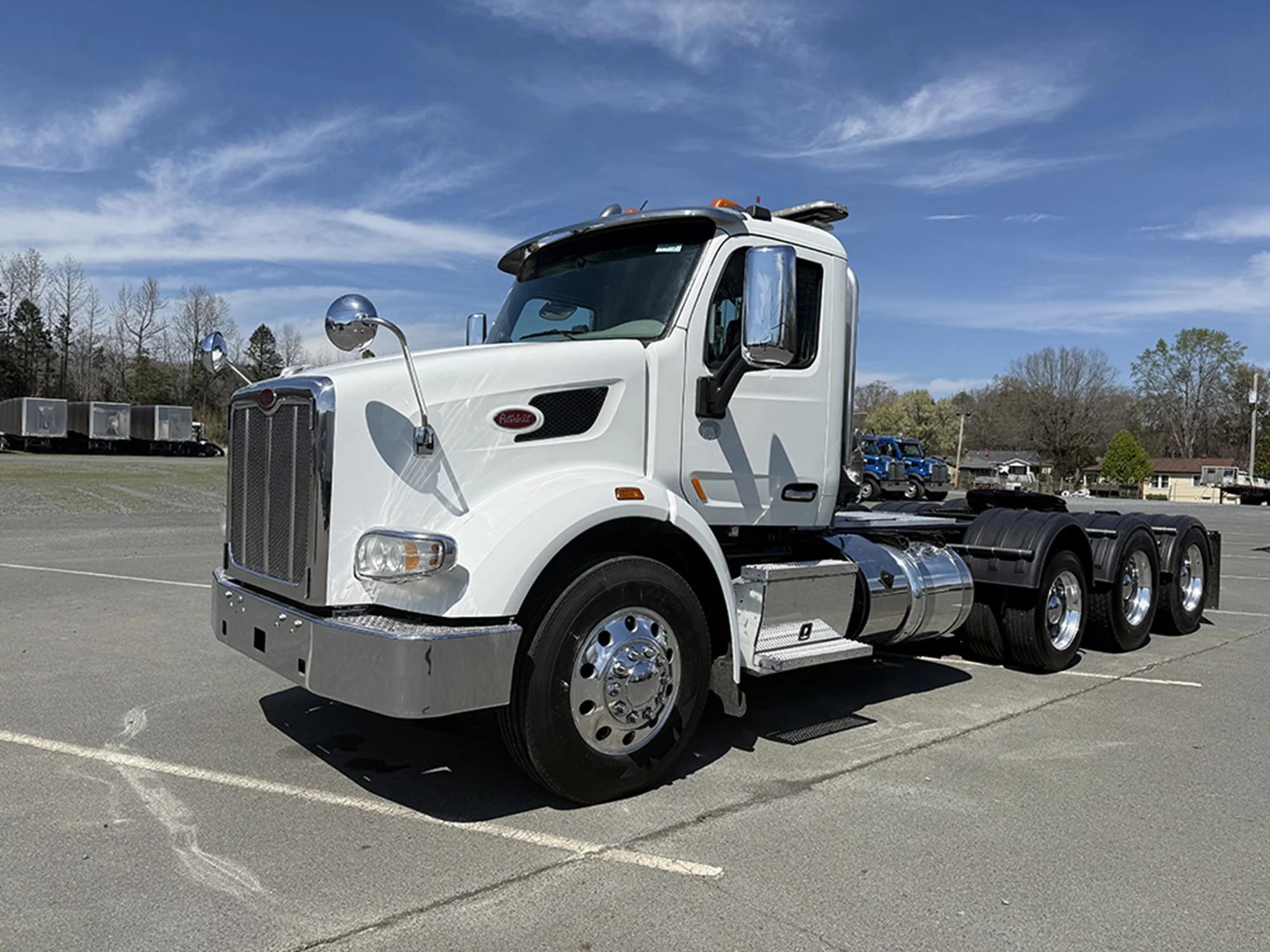 2020 Peterbilt 567