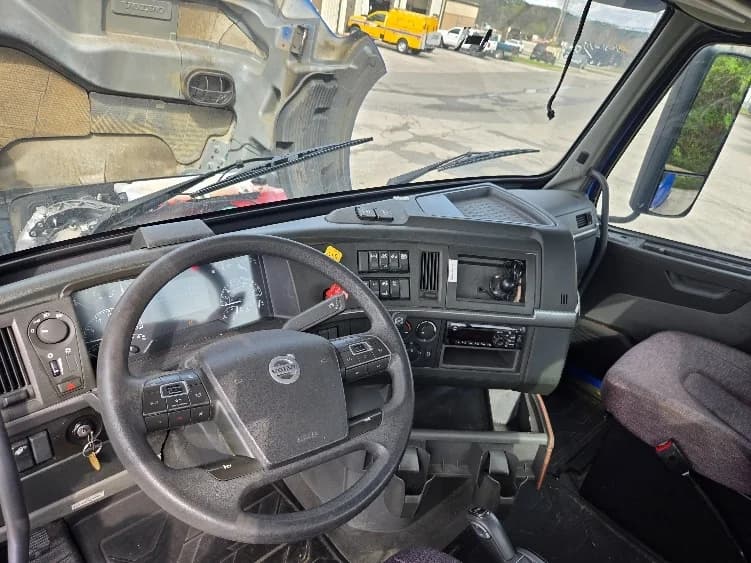 2020 Volvo in Columbia, TN — photo 10