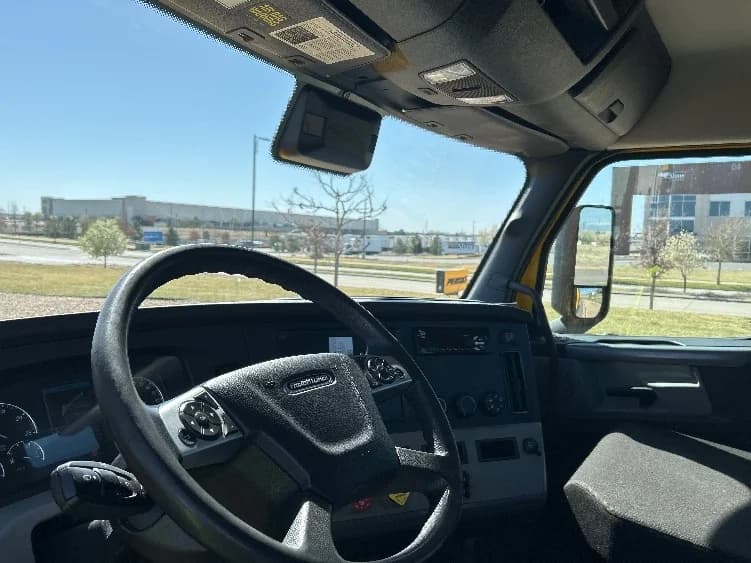 2022 Freightliner Cascadia in Grand Junction, CO — photo 10