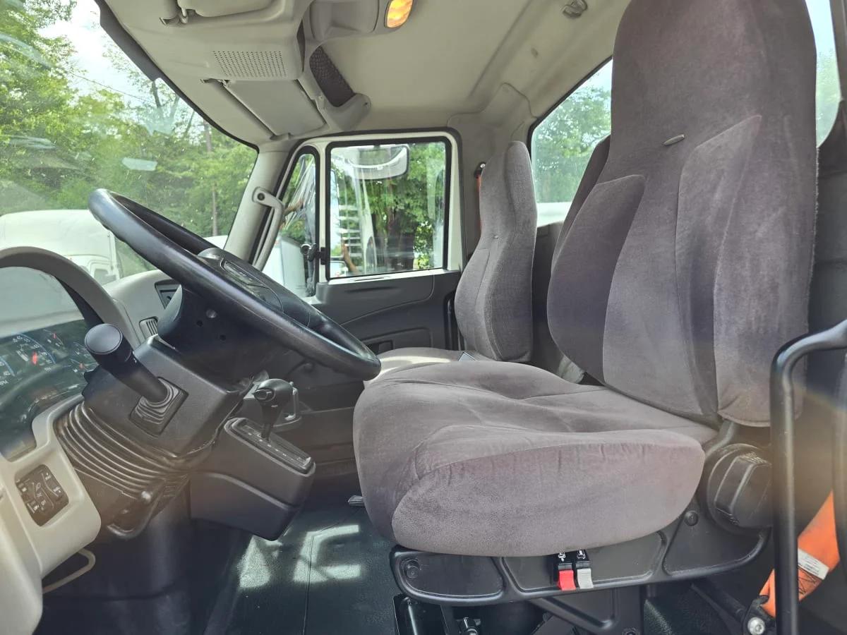 2015 International 4300 in Bensalem, PA — photo 7