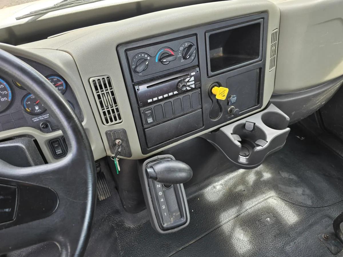 2015 International 4300 in Bensalem, PA — photo 15