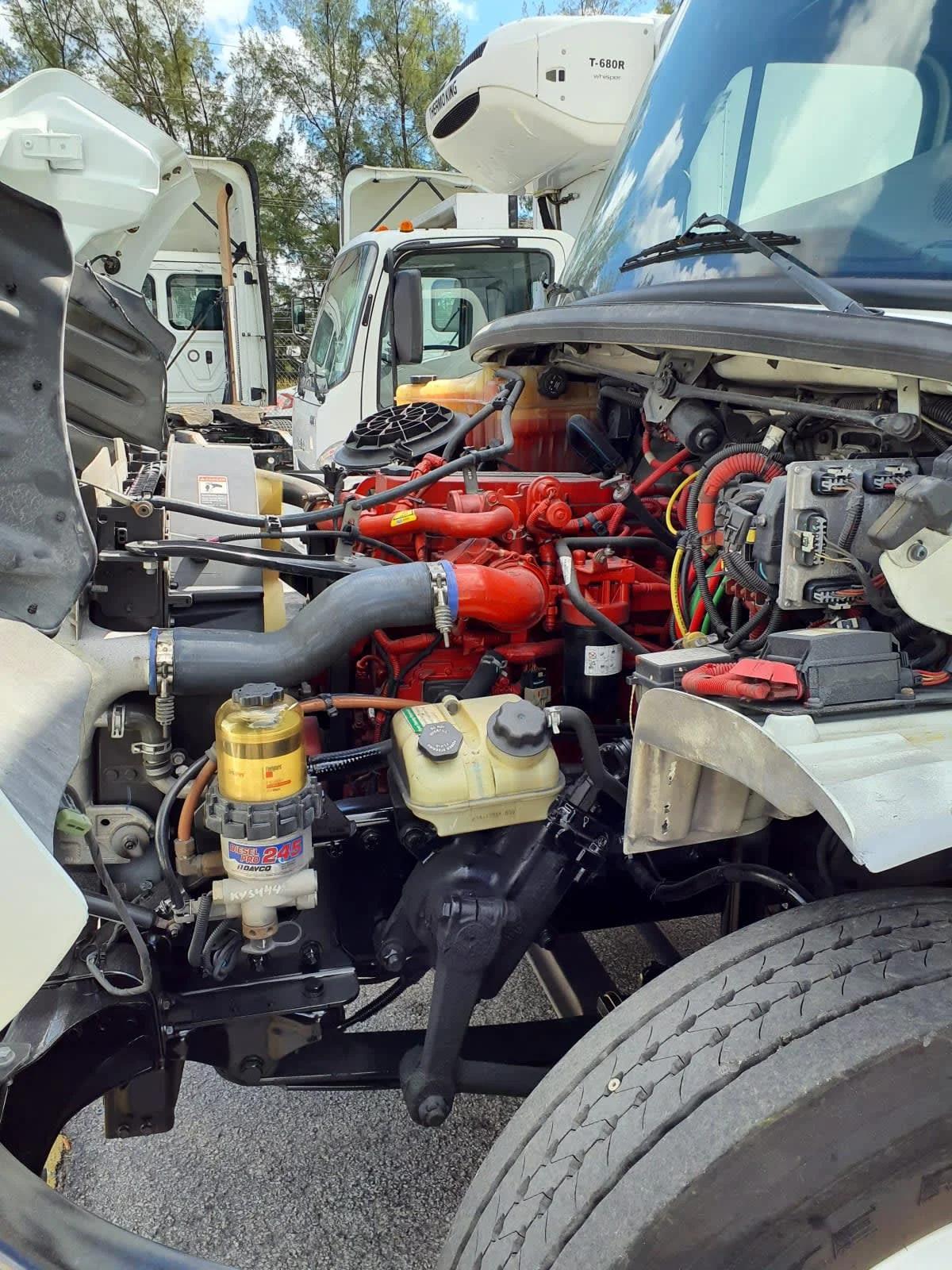 2019 Freightliner M2 106 in Miami, FL — photo 10