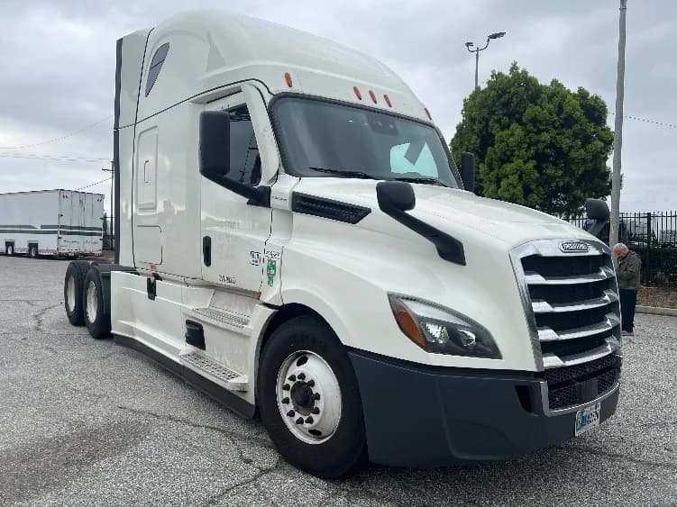 2022 Freightliner Cascadia