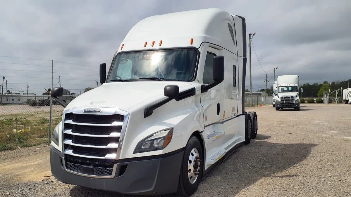 2022 Freightliner Cascadia
