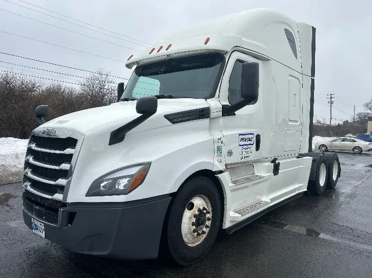 2020 Freightliner Cascadia in White Deer, PA — photo 3