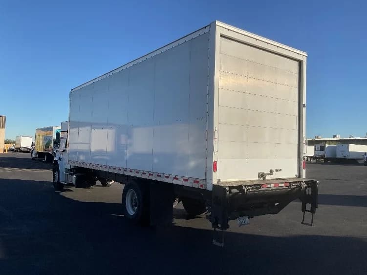 2023 Freightliner M2 106 in Phoenix, AZ — photo 6