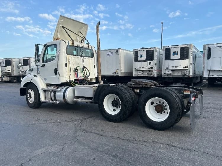 2020 Freightliner M2 112 in Akron, OH — photo 5