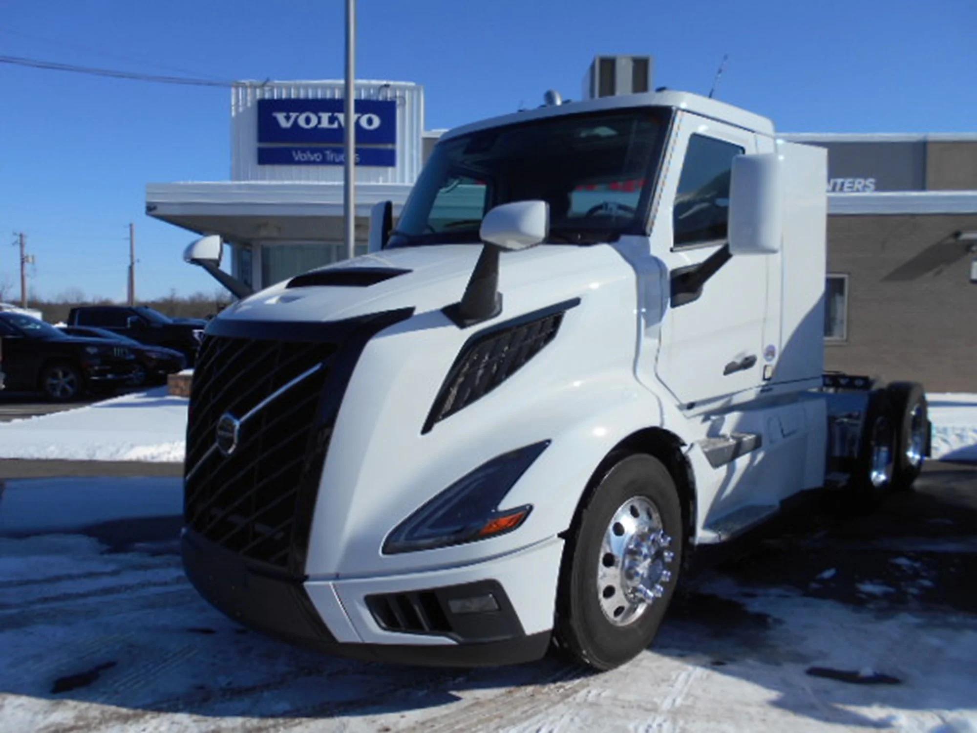 2025 Volvo 