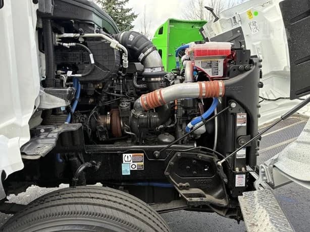2025 Peterbilt 567 in Portland, OR — photo 8