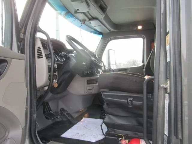 2020 Peterbilt 567 in BUTLER, PA — photo 8