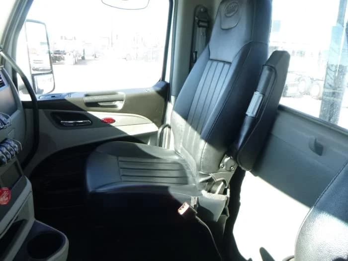 2023 Peterbilt 567 — photo 19