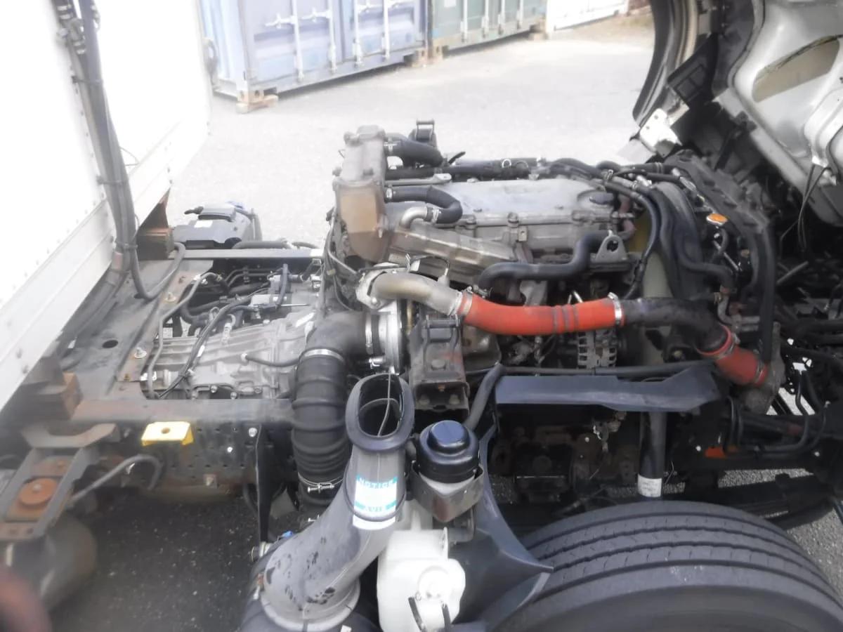 2016 Isuzu NRR in Springfield, MA — photo 11