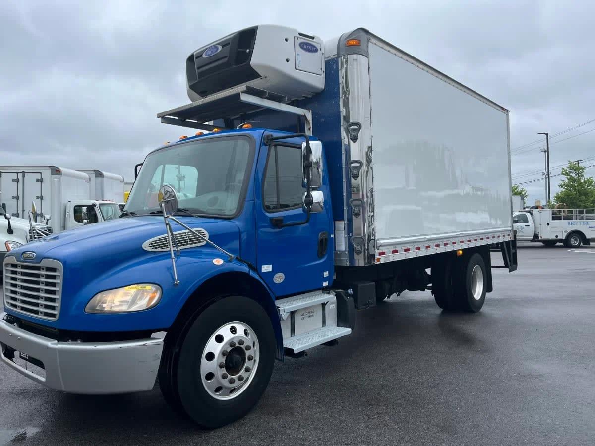 2018 Freightliner M2 106
