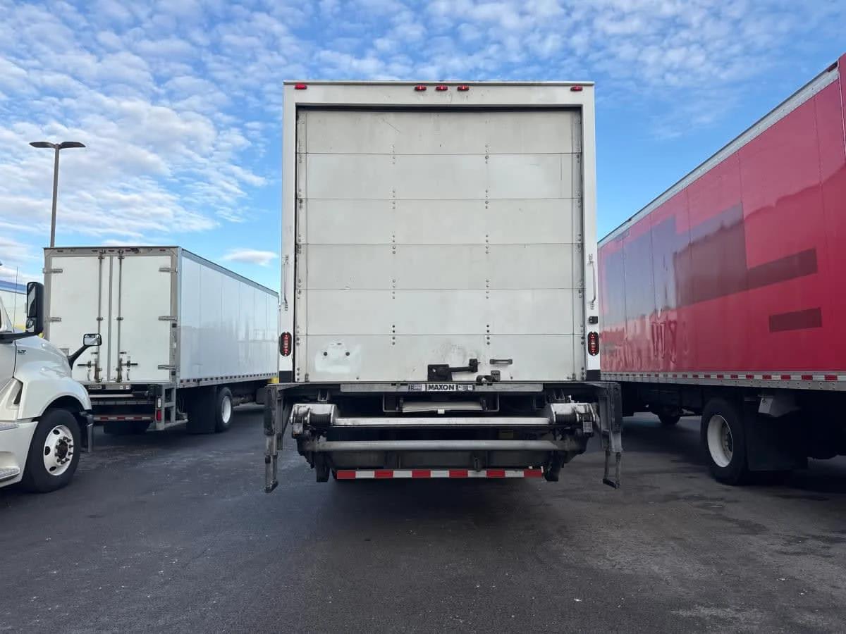 2019 Freightliner M2 106 in Bolingbrook, IL — photo 5