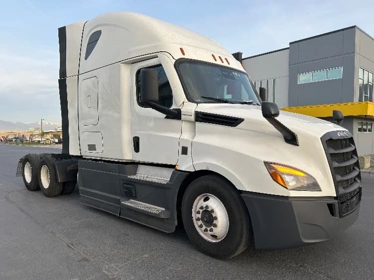 2023 Freightliner Cascadia