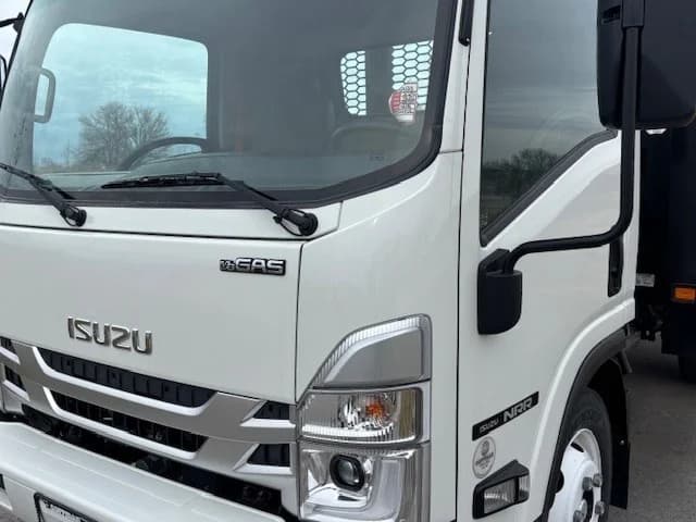 2025 Isuzu in Ankeny, IA — photo 9