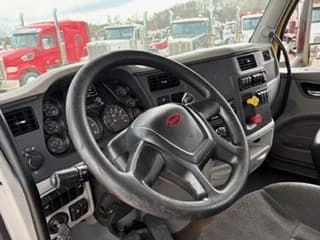 2021 Peterbilt 579 in Greensboro, NC — photo 4