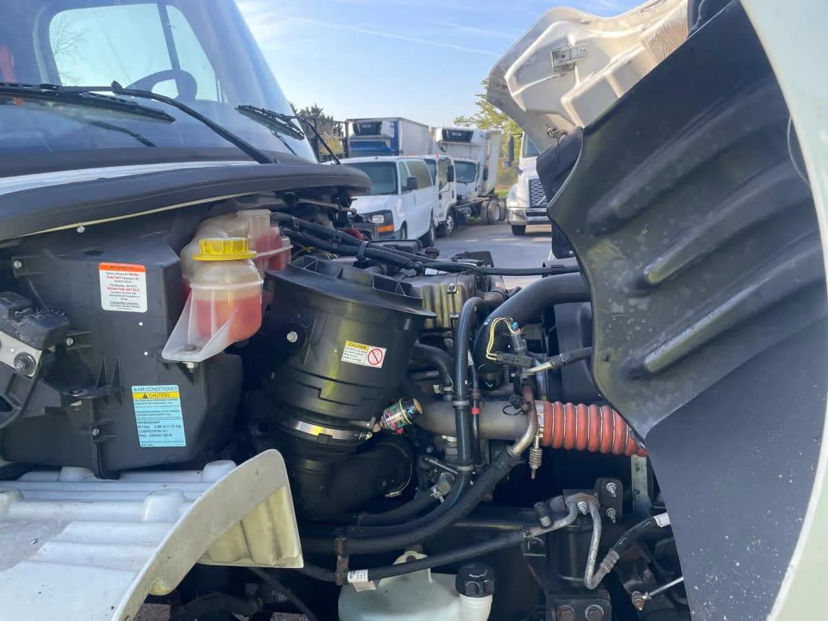 2020 Freightliner M2 106 in Beltsville, MD — photo 11