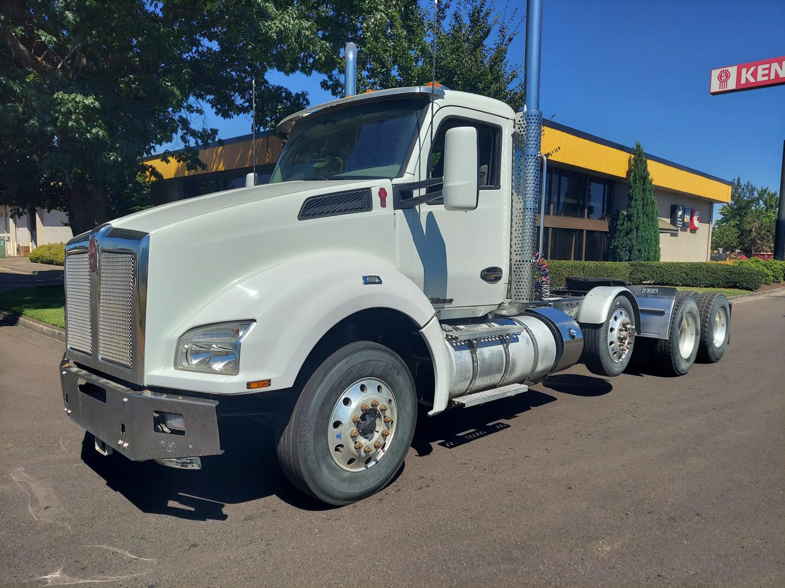 2019 Kenworth T880