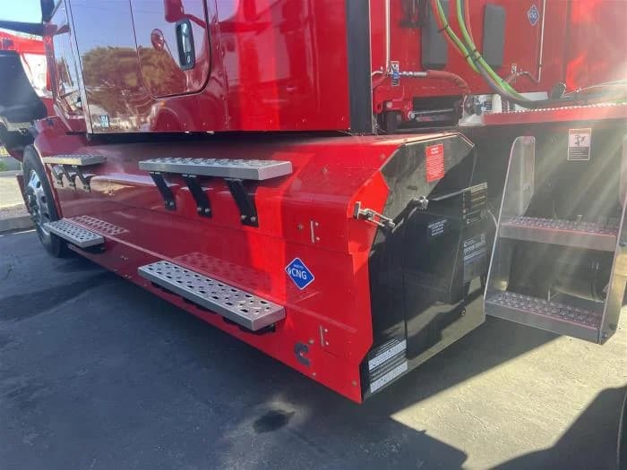 2024 Peterbilt 579 in Sylmar, CA — photo 6