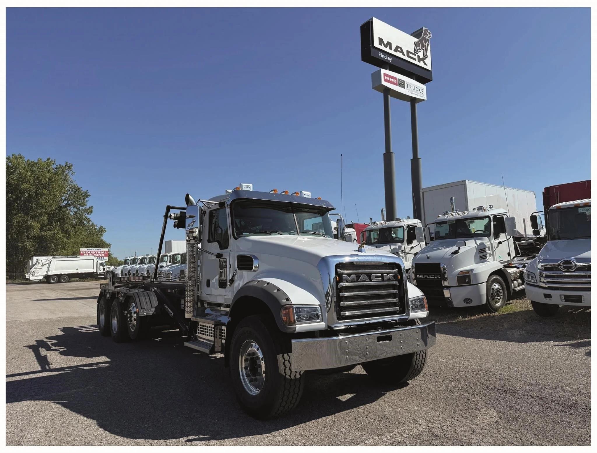 2026 Mack Granite — photo 2