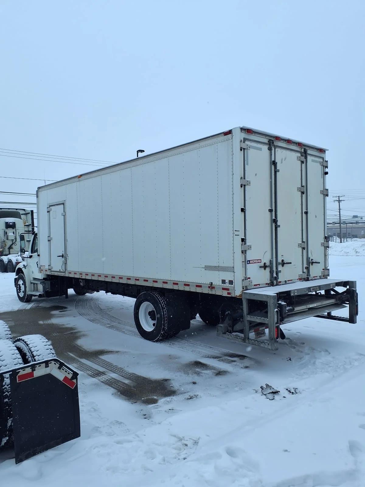 2020 Freightliner M2 106 in Cleveland, OH — photo 6