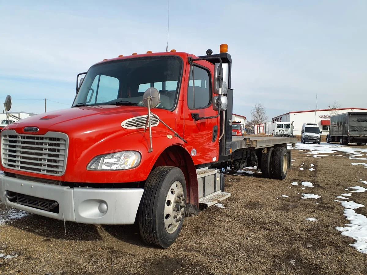 2018 Freightliner M2 106