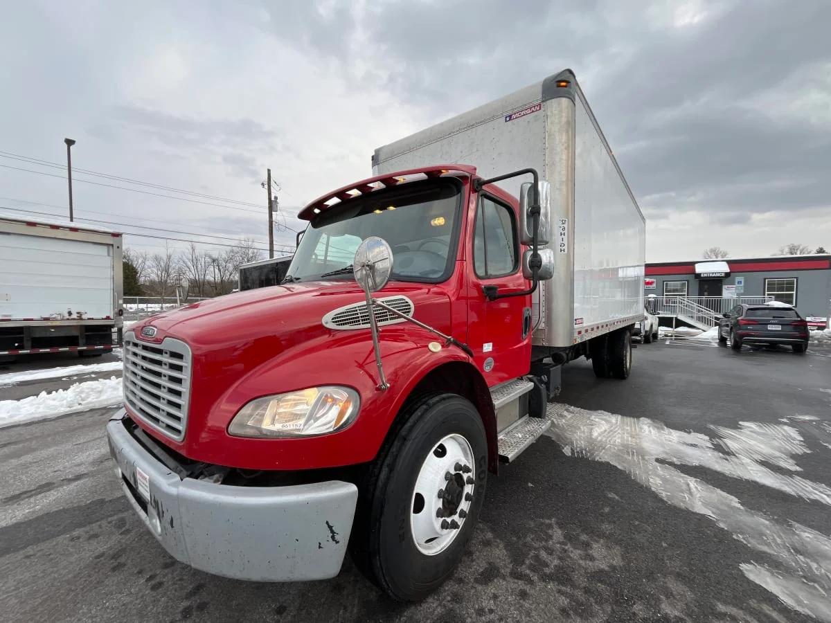 2019 Freightliner M2 106
