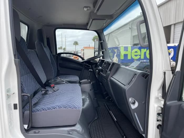 2025 Isuzu NRR in Orlando, FL — photo 13