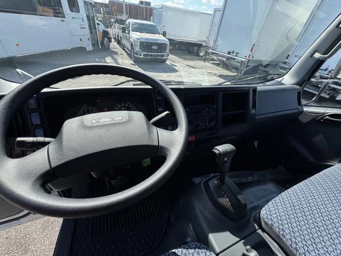 2025 Isuzu NRR in Orlando, FL — photo 3